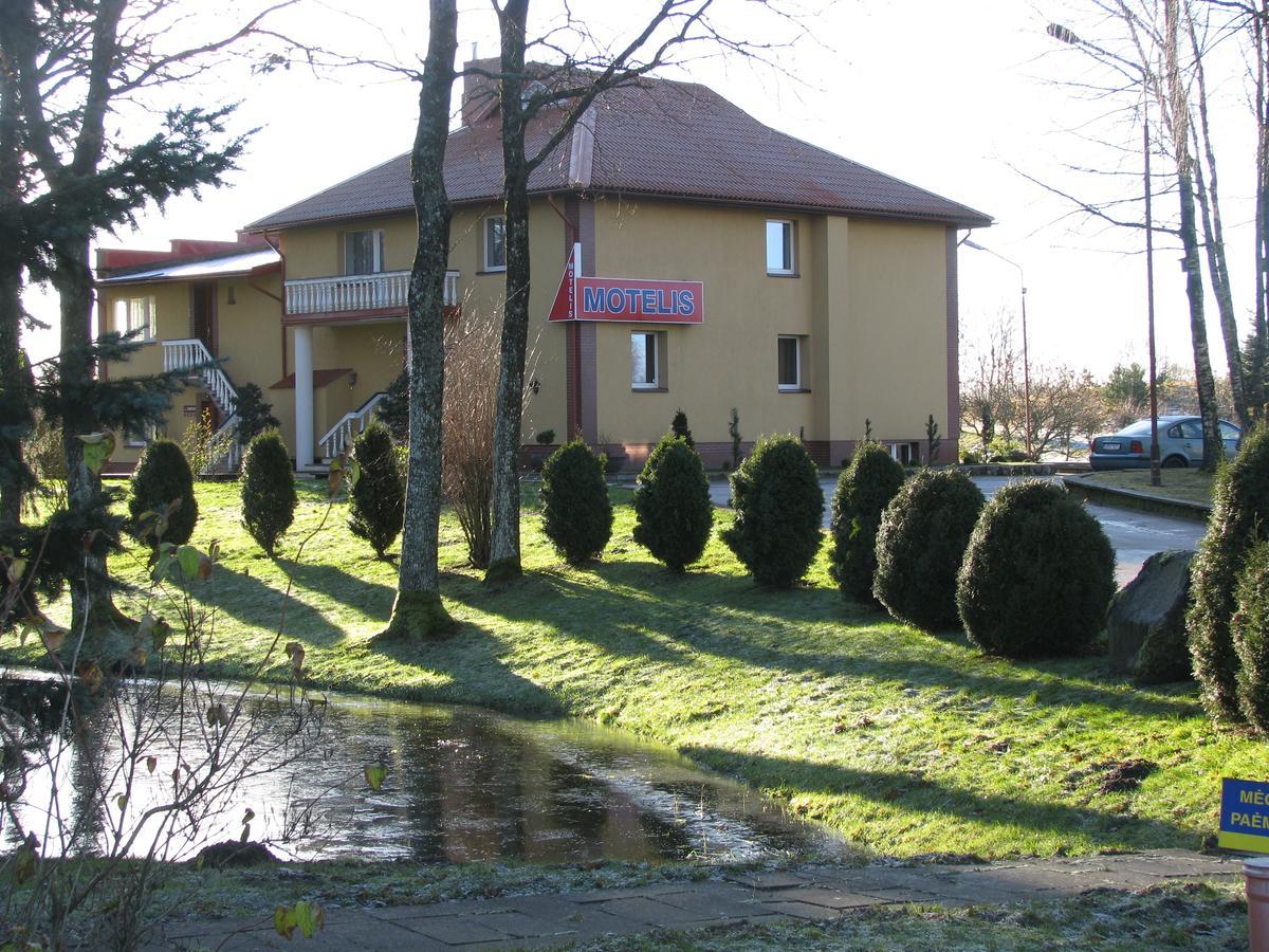 Piligrimo Uzeiga Motel Kadares Exterior photo